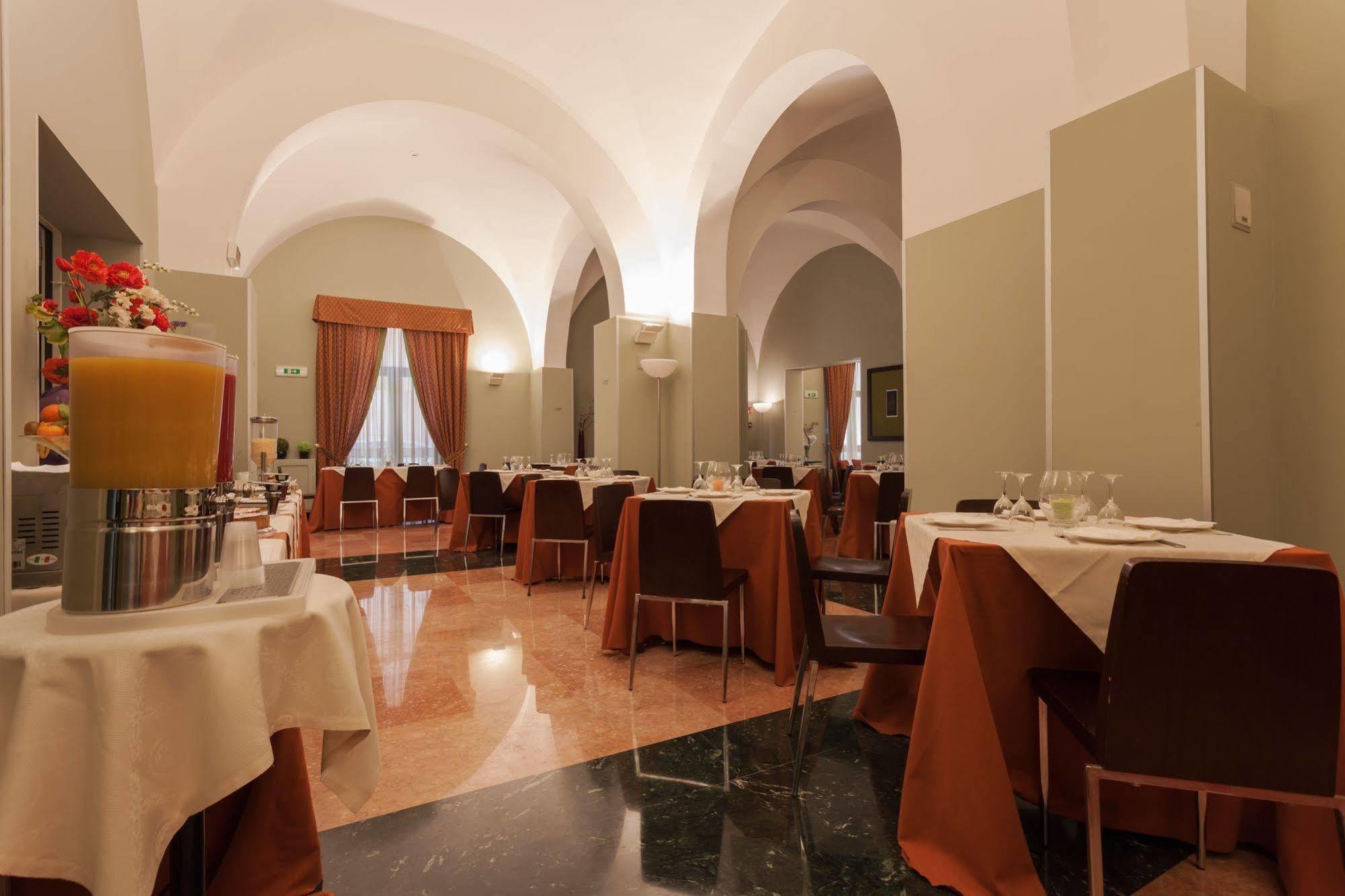 Vittoria 4*